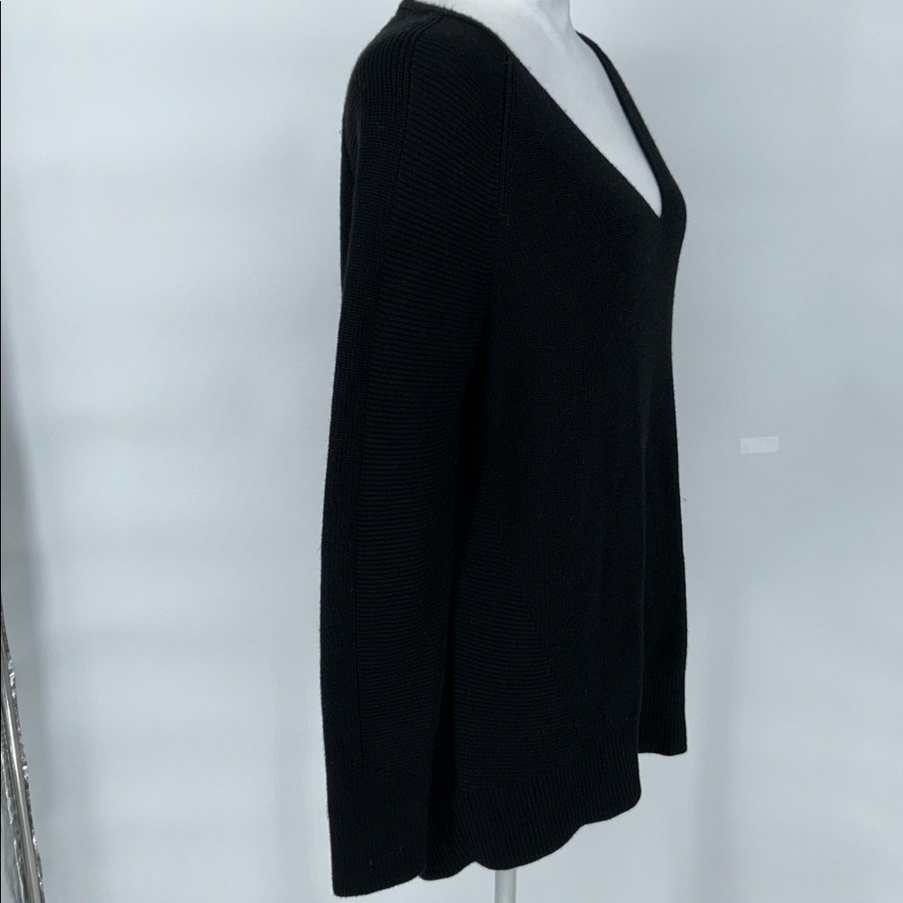 Athleta Women’s Hanover Merino V-Neck Sweater, Black SIZE S - Picture 4 of 10